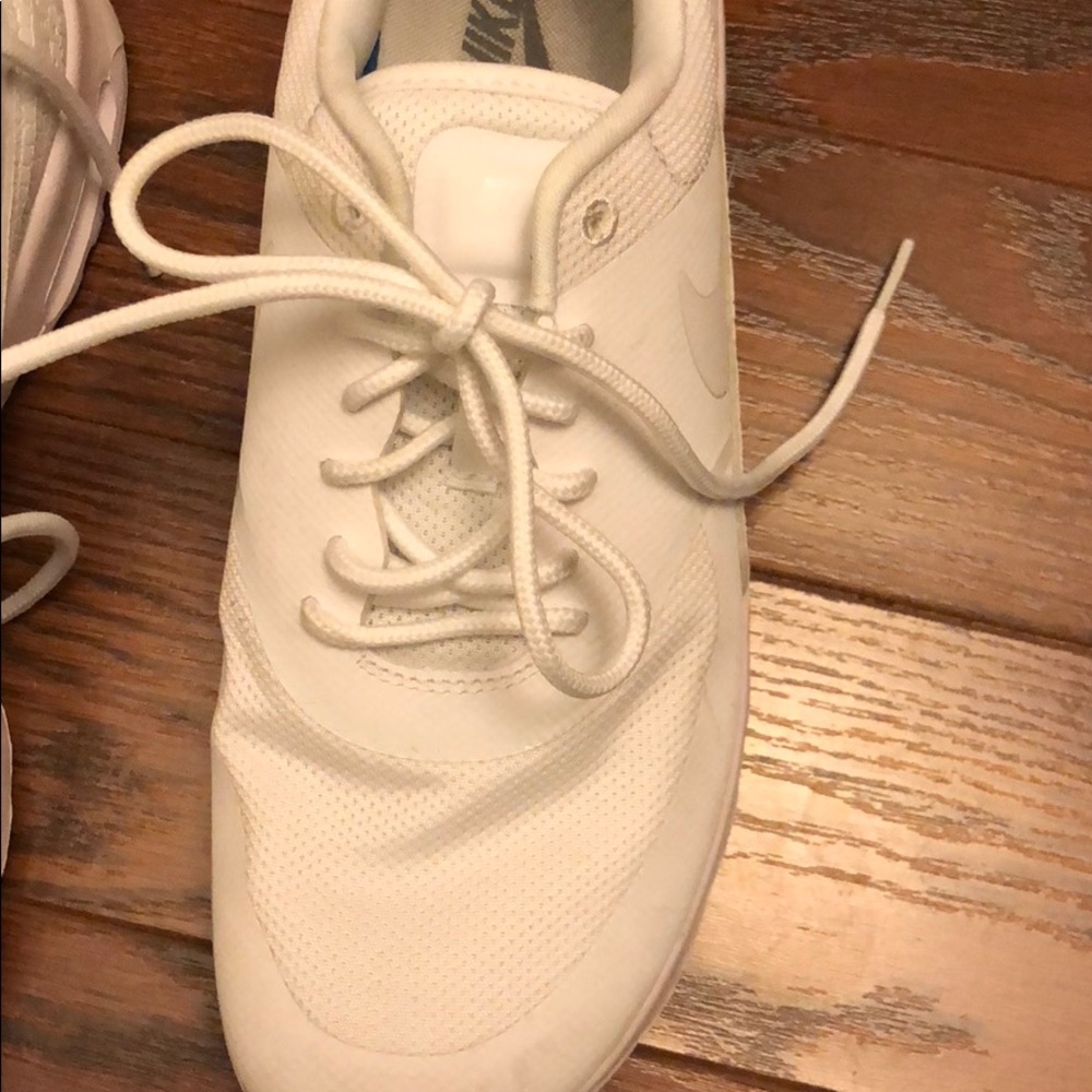 Nike sneakers - Picture 6 of 6